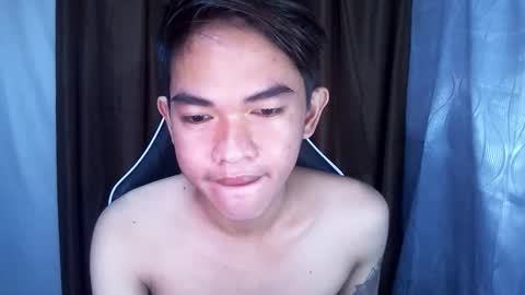 Snapshot of hayden_cumgiver chatting on December 20, 9:17 pm jon hayden online show from December 20, 9:17 pm