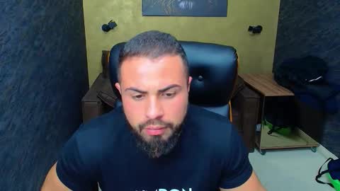 HayesWood online show from October 27, 5:32 am