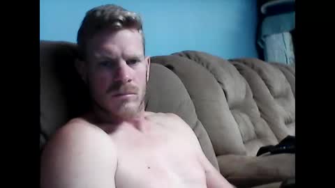 Snapshot of heags83 chatting on October 4, 11:48 am heags83 online show from October 4, 11:48 am