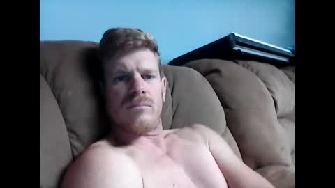 Snapshot of heags83 chatting on October 20, 10:41 am heags83 online show from October 20, 10:41 am