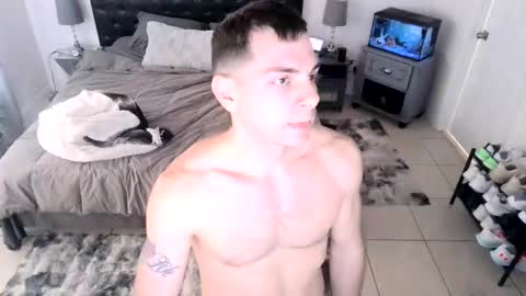 heavyload42372980 online show from February 2, 9:56 pm