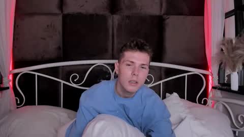 Hector online show from October 1, 9:30 pm