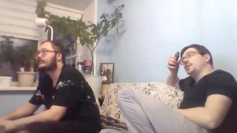 hedineko online show from February 21, 1:45 pm