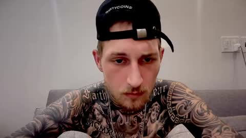 hellacozy online show from April 17, 1:47 pm