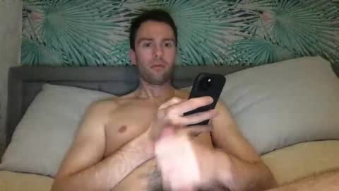 Snapshot of hellolucas69 chatting on January 7, 9:25 pm Lucas online show from January 7, 9:25 pm