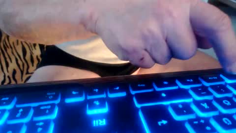 Helvell online show from March 9, 3:17 pm