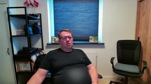 henrikrp1971 online show from February 21, 11:00 am