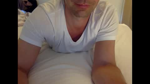 Henryhipster  sub  spank useme new Europe Twink kiss first fit kinky naughty online show from May 28, 3:32 pm