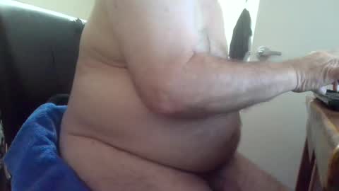 herbee510 online show from September 10, 3:43 pm