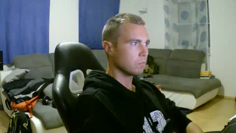 John Pearl online show from September 22, 7:13 pm