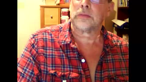 Snapshot of hereford66 chatting on October 23, 4:21 pm hereford66 online show from October 23, 4:21 pm