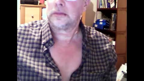 Snapshot of hereford66 chatting on February 26, 9:10 am hereford66 online show from February 26, 9:10 am