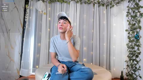Euphoria Boys online show from January 19, 7:04 pm