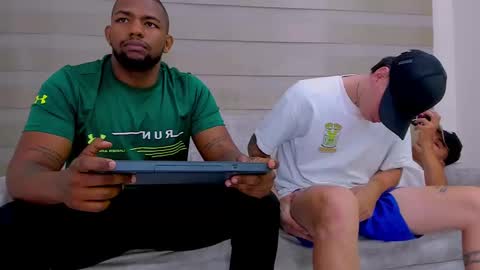 heteros men online show from February 26, 11:46 pm