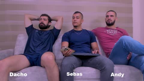 heteros men online show from January 14, 1:28 pm