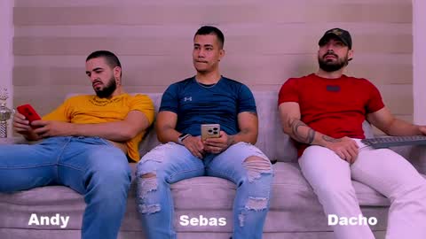 heteros men online show from February 4, 1:38 pm