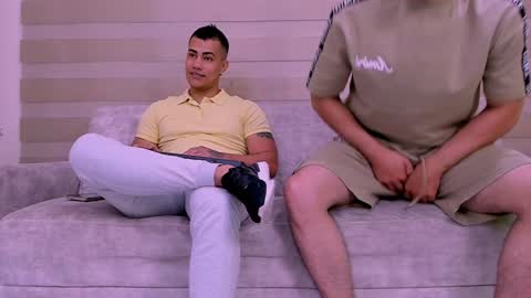 heteros men online show from January 30, 1:42 pm