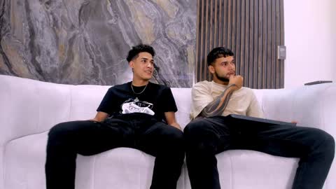 heteros men online show from January 24, 1:56 am