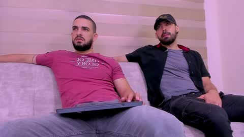 heteros men online show from January 28, 1:27 pm