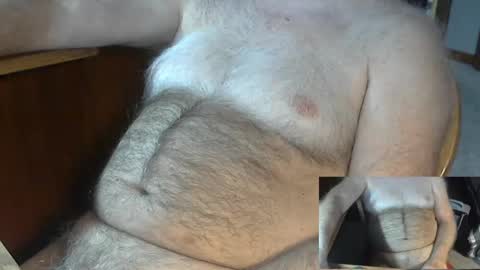 Snapshot of higgins11 chatting on January 1, 6:38 pm higgins11 online show from January 1, 6:38 pm
