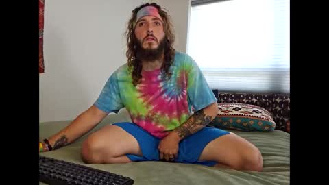 hippiejagain online show from October 28, 8:00 pm