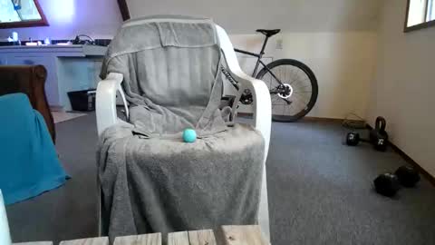 Hippie Jijm online show from February 13, 8:47 pm