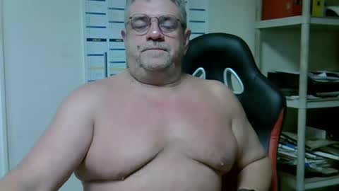 hippo online show from December 9, 6:34 am