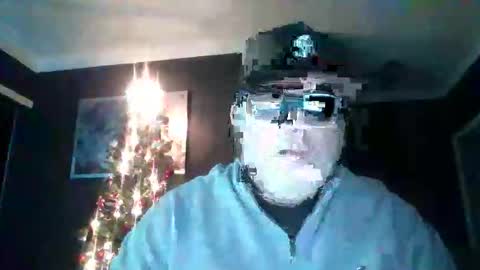 holden_minutz online show from December 17, 9:05 am