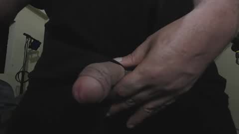 hombre_lindo online show from February 12, 11:20 pm