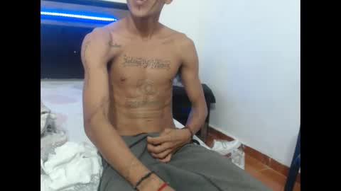 horny_skinny_boy online show from January 12, 4:27 am