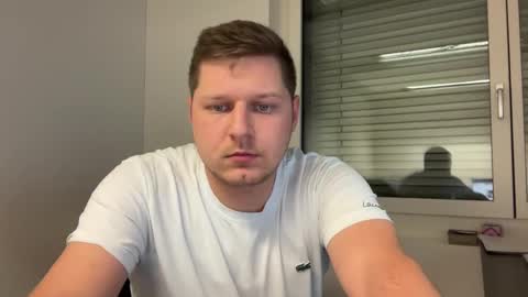 hornyboy95300 online show from January 10, 5:24 pm