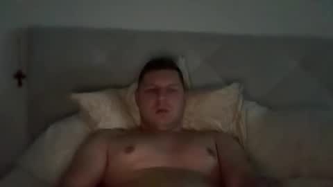 hornyboy95300 online show from December 28, 7:11 am