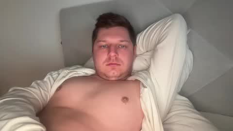 hornyboy95300 online show from February 24, 6:27 am