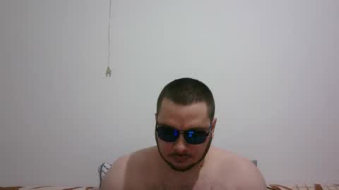 hornymonkey991 online show from April 5, 10:39 pm