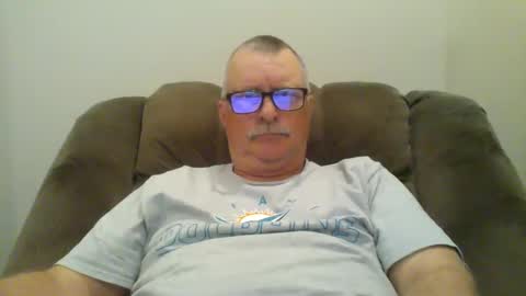 Snapshot of hot4tightholes chatting on March 9, 1:48 pm hot4tightholes online show from March 9, 1:48 pm