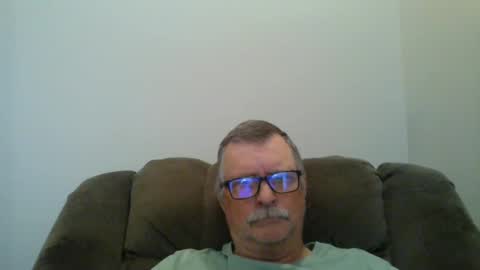 Snapshot of hot4tightholes chatting on February 28, 2:31 pm hot4tightholes online show from February 28, 2:31 pm