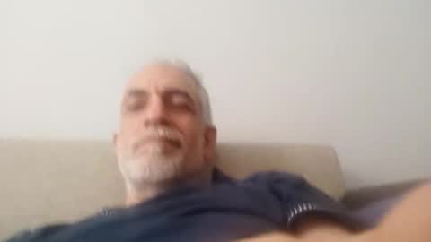 Snapshot of hot75_man chatting on January 17, 12:10 pm hot75_man online show from January 17, 12:10 pm