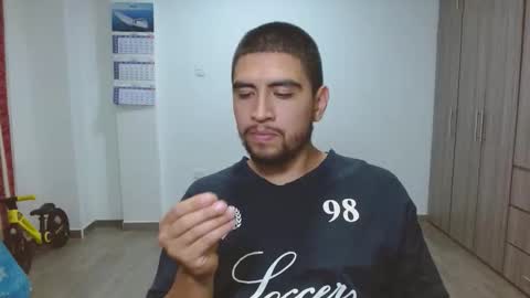 hot__husbands online show from April 16, 2:33 am