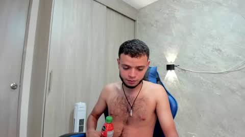 hot bad boy69 online show from June 26, 10:01 pm
