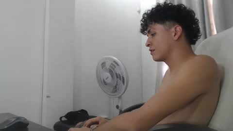 Salomon online show from January 12, 6:45 pm