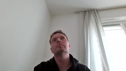 hot_chris1989 online show from March 15, 1:18 pm