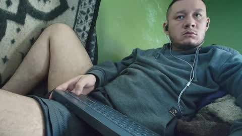 hot_guy36 online show from December 2, 4:10 pm