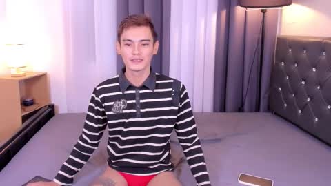 Snapshot of hotasiankenn chatting on October 6, 4:33 pm Kenny online show from October 6, 4:33 pm