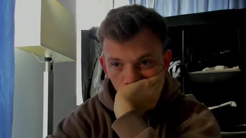 hotblondeguy online show from October 21, 1:25 pm
