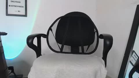 Alex Neon online show from December 4, 11:30 am