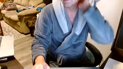 hotcandad online show from December 4, 11:41 am