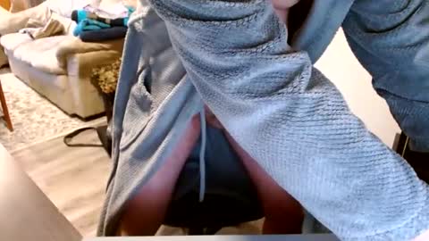 hotcandad online show from December 13, 1:22 pm