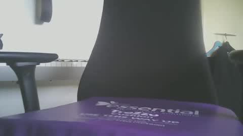 hotelstayer1234 online show from September 12, 12:16 pm