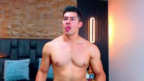 felipe  marcello online show from July 9, 11:19 pm