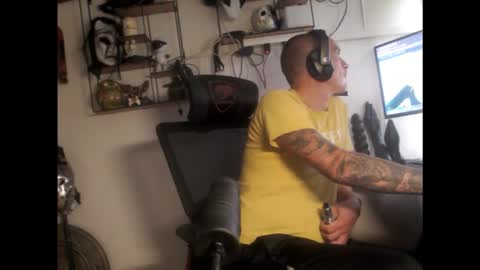 hotkinkytat online show from September 29, 12:03 pm